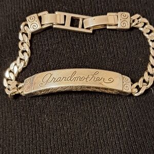 Elegant Silver Toned 'Grandmother' Bracelet